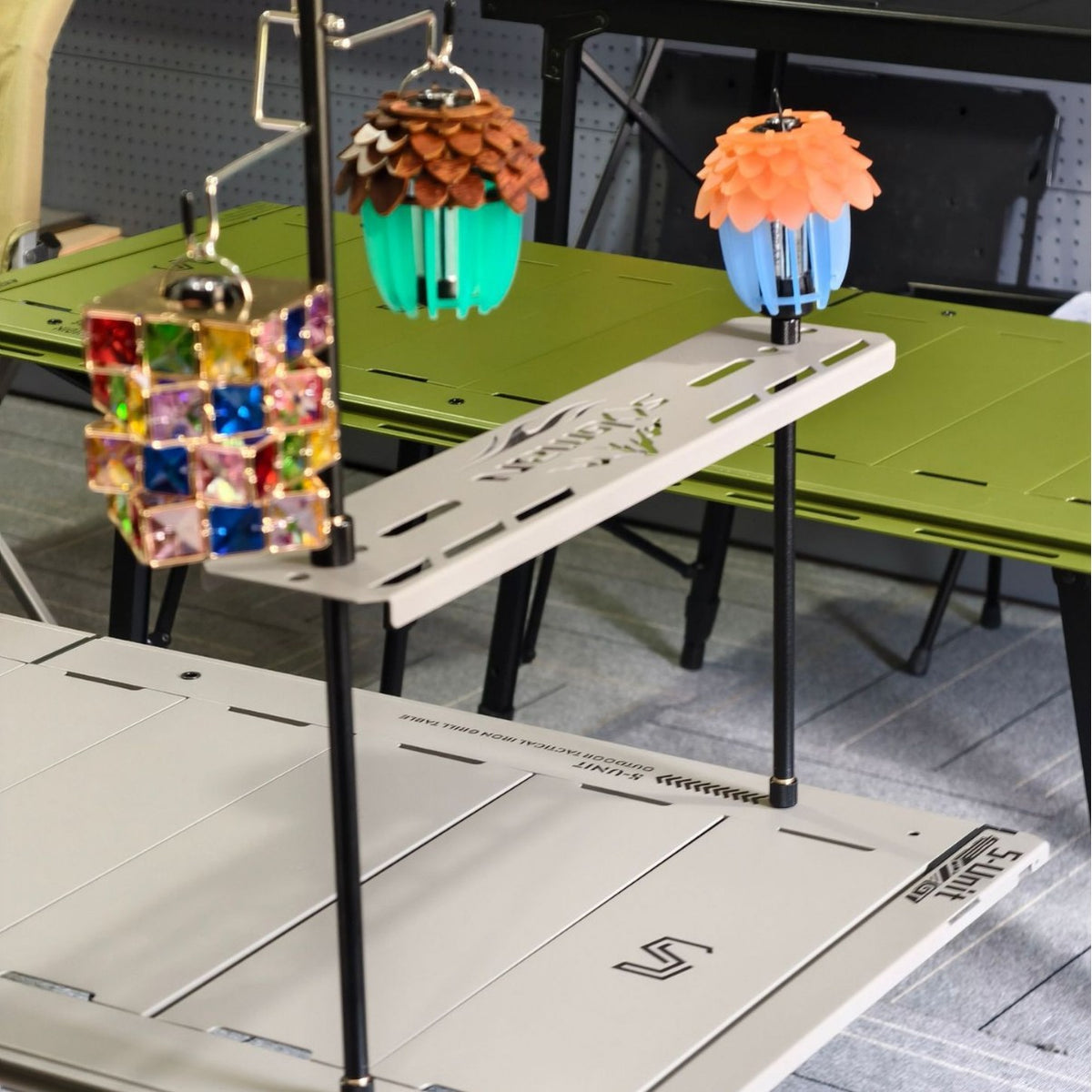 PINELORE Table-Mounted Shelf & Lantern Stand — Custom Edition